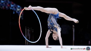 hoop f raffaeli sofia ita ph simone ferraro sfa05909 copia